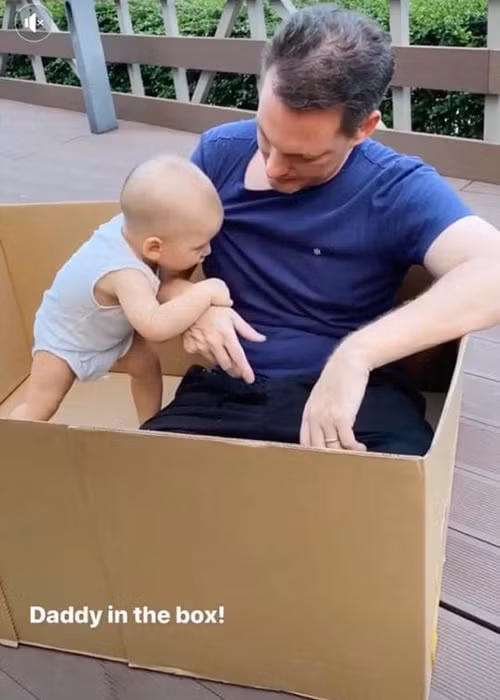 Hình ảnh của doanh nhân Kevin bên vợ con chỉ được Thiri chia sẻ trên trang cá nhân.