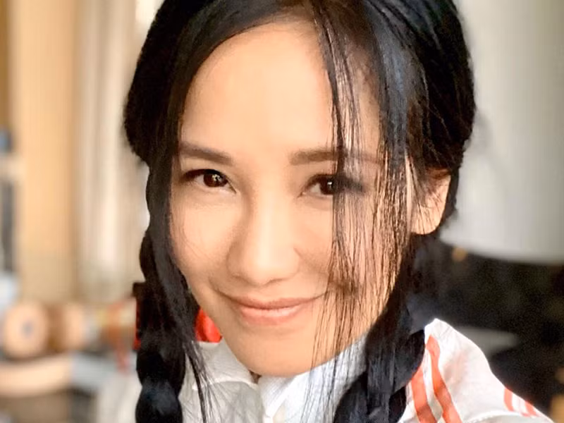 Theo Vietnamnet, người yêu của Hồng Nhung là người Mỹ, từng xuất hiện trong livestream của nữ ca sĩ.