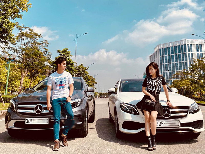 "...Anh thật sự muốn cảm ơn em vì những gì mình đã cùng nhau trải qua; cảm ơn em vì những nơi mình đã cùng nhau đi tới. Cảm ơn em đã luôn nắm chặt tay anh khi mình gặp khó khăn. Cảm ơn em đã vui buồn cùng anh, khóc cười cùng anh hơn 3650 ngày. Cảm ơn em vì nhìn thấy em anh thấy cả một phần cuộc đời của anh ở đó. Cảm ơn những ngày cách ly vì có nó anh mới biết em là một đầu bếp thật tuyệt vời. Và cuối cùng, anh cảm ơn em vì đã dành cả thời thanh xuân đẹp đẽ nhất của mình để đi qua thời chênh vênh nhất của anh. 10 năm - anh mãi luôn biết ơn em".