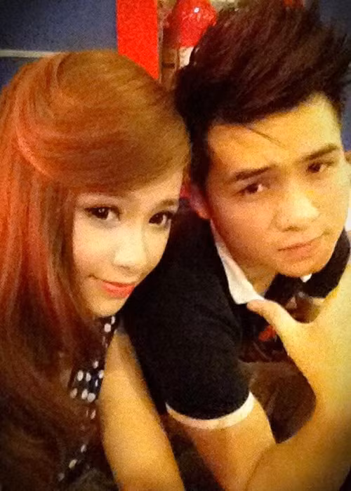 Thời điểm mới gặp Hà Anh, Dương Hoàng Yến bị hút hồn bởi khả năng đàn guitar và vẻ điển trai của anh, nhưng hơi hụt hẫng khi biết Hà Anh đào hoa.