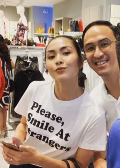 Ở tuổi 34, Hà Tăng có tổ ấm vô cùng hạnh phúc bên ông xã Louis Nguyễn và hai con.