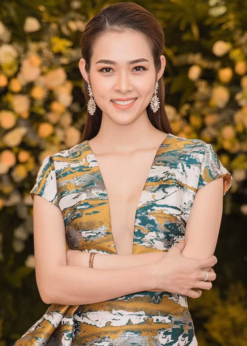 Ít hoạt động nghệ thuật, Diệp Bảo Ngọc có nhiều thời gian nghỉ ngơi. Khi rảnh, cô dẫn con trai đi du lịch.