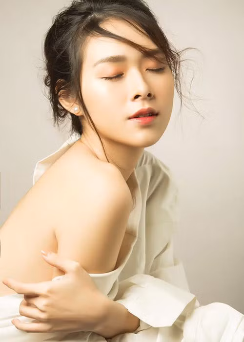 Hot girl một thời từ chối nói về người yêu.