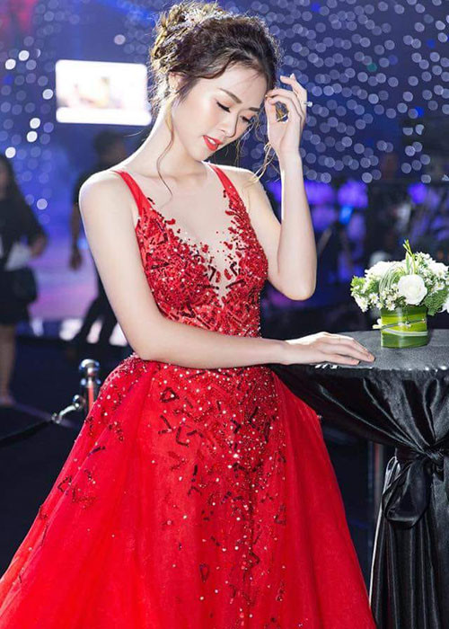 Sau khi ly hôn, Diệp Bảo Ngọc tập trung kinh doanh, ít tham gia các sự kiện giải trí, hoạt động nghệ thuật.