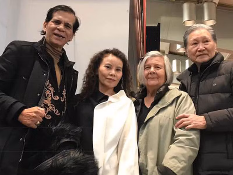 Gia đình Kim Lý và Hồ Ngọc Hà có mối quan hệ rất thân thiết.