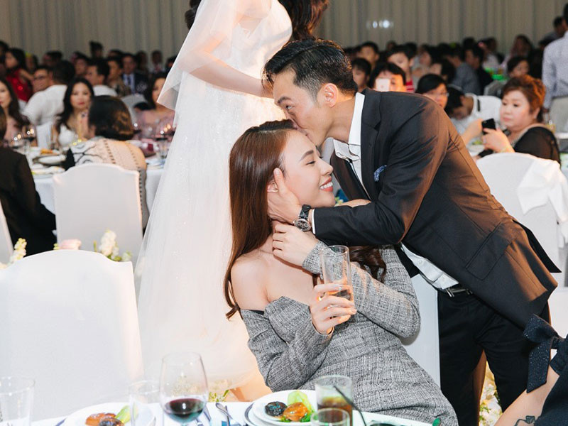 Trong khi Hồ Ngọc Hà được cho là sắp tái hôn, Cường Đô la - chồng cũ của nữ ca sĩ đang tận hưởng cuộc sống hôn nhân viên mãn.