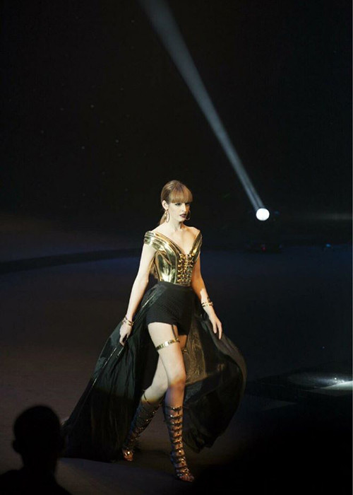 Từ năm 2012, An Tây thay đổi hình ảnh người mẫu ngây thơ, hồn nhiên sang hướng gợi cảm.