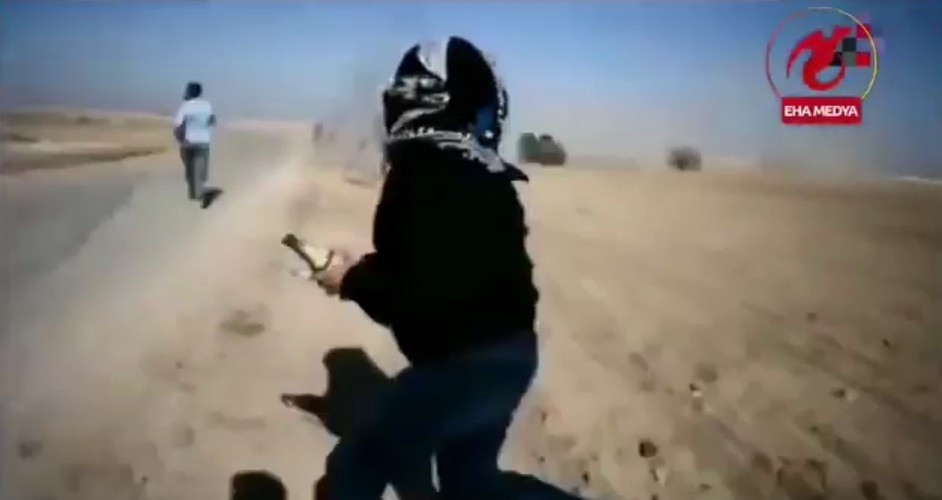 Người Kurd còn tuyên bố rằng họ không nhận được bất kỳ sự trợ giúp nào từ phía Nga theo thỏa thuận, dẫn tới đề nghị chấm dứt hoàn toàn bất kỳ sự hợp tác nào cho đến khi Moskva hoàn thành nghĩa vụ.