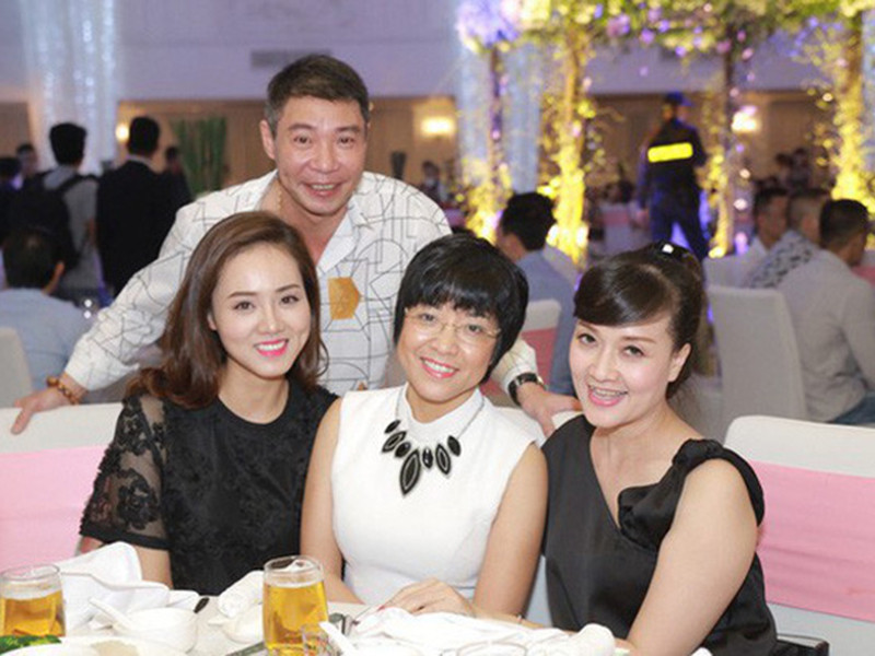 Ngọc Hà - bạn gái của Công Lý chia sẻ về Thảo Vân: "Hà với chị Vân từng gặp và đi ăn với nhau. Hai chị em thi thoảng vẫn nhắn tin, trò chuyện thoải mái và vui vẻ".