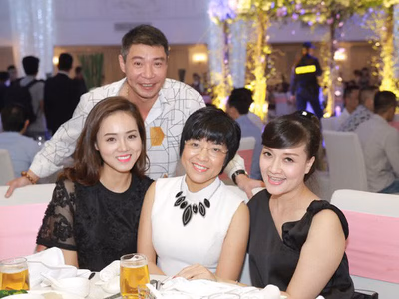 Ngọc Hà - bạn gái của Công Lý chia sẻ về Thảo Vân: "Hà với chị Vân từng gặp và đi ăn với nhau. Hai chị em thi thoảng vẫn nhắn tin, trò chuyện thoải mái và vui vẻ".