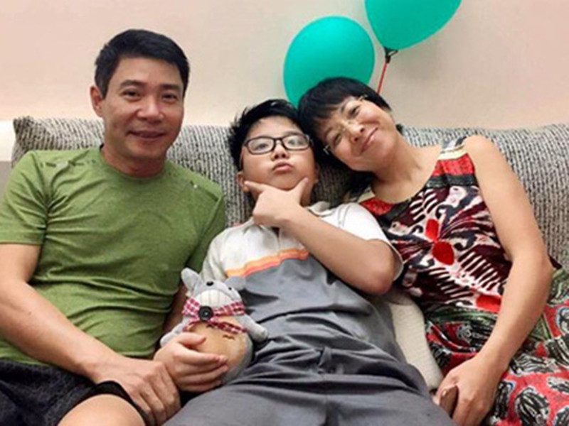 Về lý do cư xử văn minh với chồng cũ, Thảo Vân cho hay: "Giữ quan hệ với anh Lý, trước hết là vì chính mình. Chúng ta đừng lôi con em vào mọi tình huống, thành oan cho chúng. Ly hôn vì con, ở với nhau vì con... nghe không hợp lý. Hiện tại, ai cũng có cuộc sống riêng, giữ mối quan hệ tốt lành là cách để cả hai cảm thấy nhẹ nhõm".