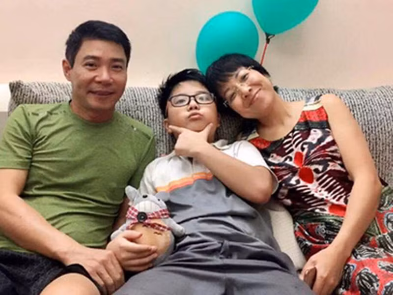 Về lý do cư xử văn minh với chồng cũ, Thảo Vân cho hay: "Giữ quan hệ với anh Lý, trước hết là vì chính mình. Chúng ta đừng lôi con em vào mọi tình huống, thành oan cho chúng. Ly hôn vì con, ở với nhau vì con... nghe không hợp lý. Hiện tại, ai cũng có cuộc sống riêng, giữ mối quan hệ tốt lành là cách để cả hai cảm thấy nhẹ nhõm".