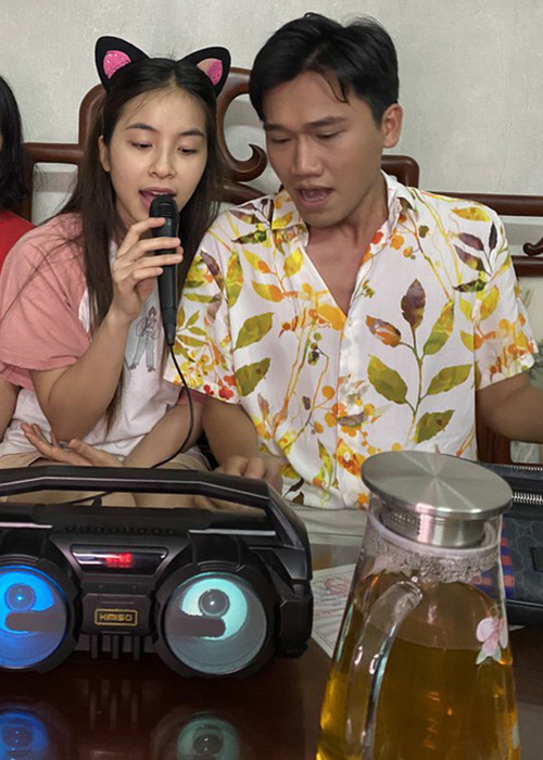 Mới đây, Xuân Nghị bất ngờ về thăm nhà Trần Vân. Ảnh: Zing