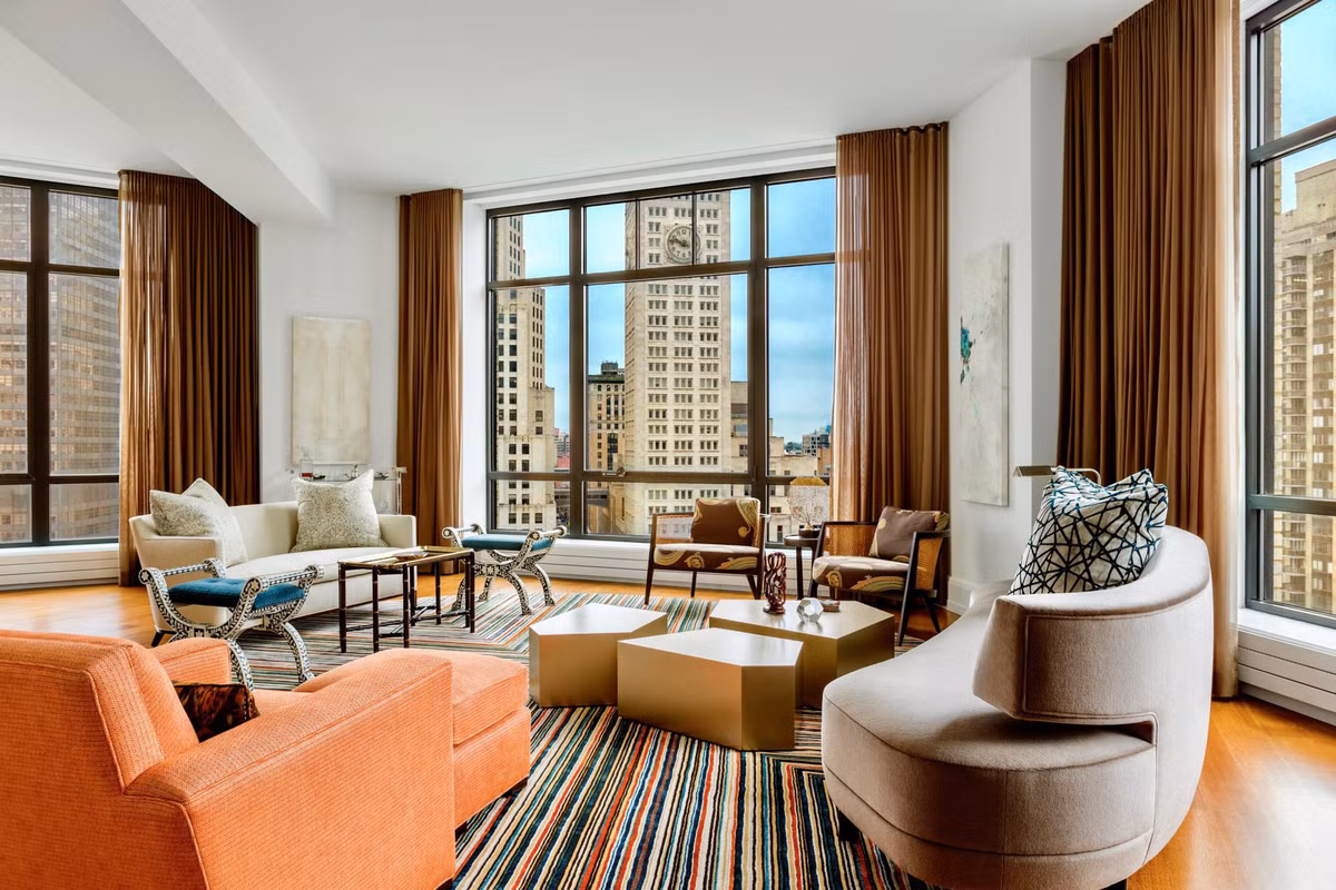 Các gam màu sắc trung tính cũng được lựa chọn để sử dụng rất linh hoạt bên trong mỗi không gian mang phong cách đương đại.