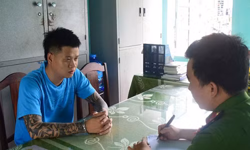 Quang 'Camel' dai khach du sinh nhat vo bang ma tuy bi khoi to