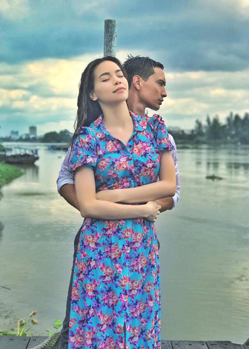 Năm 2014, Kim Lý về Việt Nam và gia nhập showbiz Việt. Năm 2017, anh được nhiều khán giả chú ý khi hẹn hò Hồ Ngọc Hà.