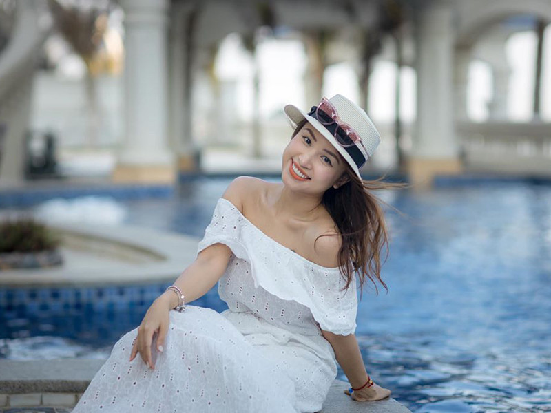 Sau khi công khai có bạn trai vào năm 2018, Vân Hugo ngày càng rạng rỡ.