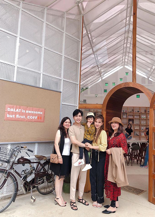 Thu Thủy hiện tại có mối quan hệ tốt với gia đình chồng.