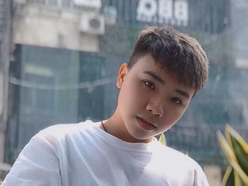 Học trò của ca sĩ Cẩm Ly có cuộc sống im hơi lặng tiếng sau khi rời cuộc thi giống như đa phần các quán quân, á quân Giọng hát Việt nhí khác.