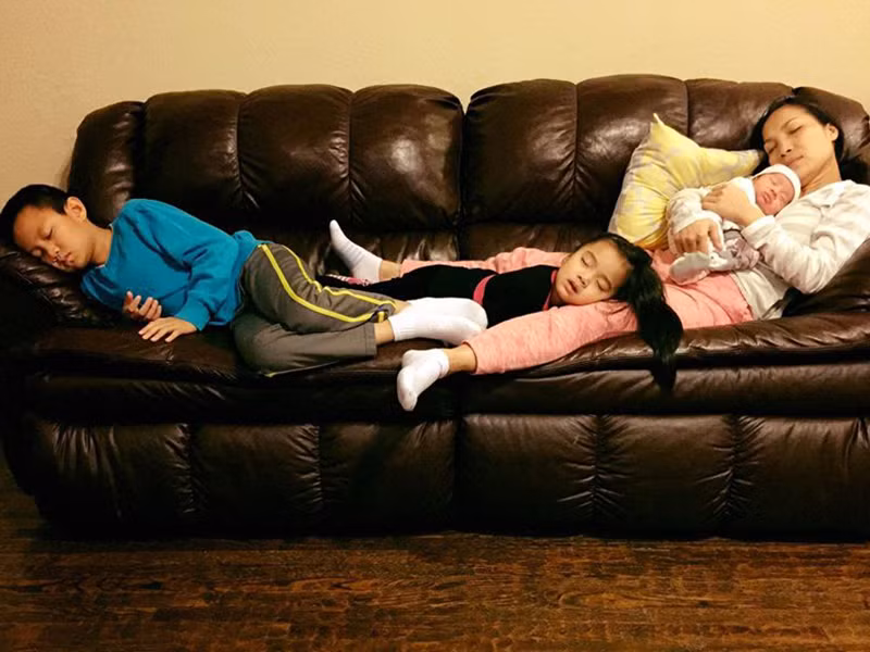 Giọng ca "Mắt nai cha cha cha" thường tự tay chăm sóc con.