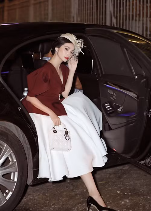 Top 100 gương mặt đẹp nhất thế giới vào năm 2014 tự nhủ bản thân không được suy nghĩ tiêu cực, đặt niềm tin vào bác sĩ và giữ lạc quan trong cuộc sống.