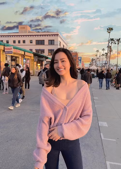 Ngoài thời gian học tập, Trúc Diễm còn dành thời gian gặp gỡ các công ty đại diện tại Hollywood để chuẩn bị cho các dự án tương lai tại Mỹ.