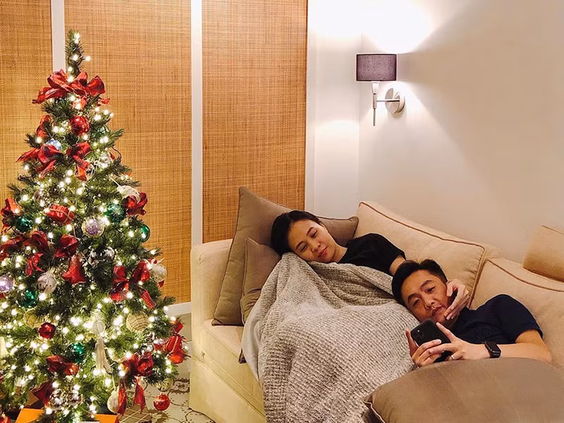 Trên trang cá nhân, vợ chồng vị doanh nhân phố núi thường xuyên chia sẻ những câu chuyện nhỏ đời thường cho thấy hạnh phúc bình yên đằng sau đó.