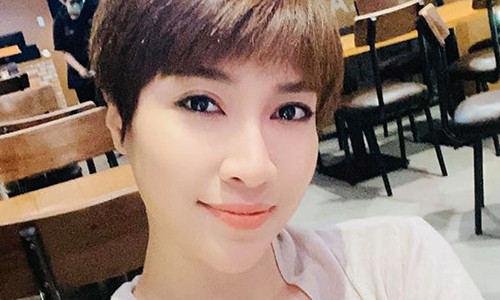 Pha Le ta hoa khi bi trom sach nu trang kim cuong, dien thoai