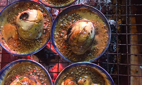 Tre o do tuoi nay tuyet doi khong nen an keo hai than