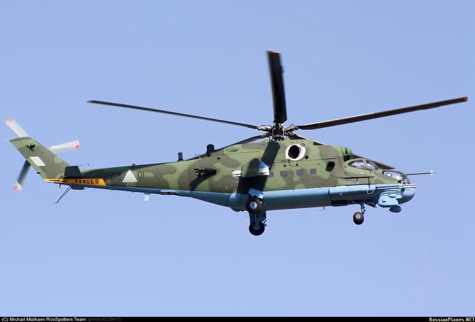 Trong ảnh là chiếc trực thăng tấn công Mi-35M của Không quân Myanmar.