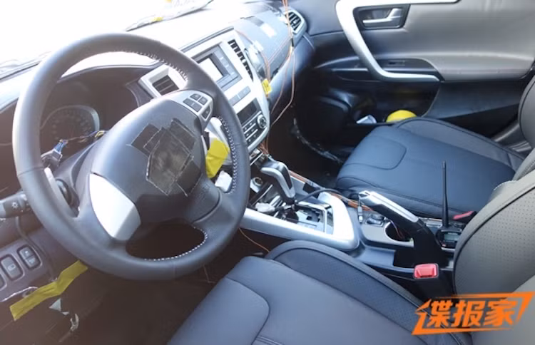 Động thái tung ra phiên bản Lancer 2017 nâng cấp từ thế hệ cũ đã cho thấy rằng Mitsubishi đang muốn "câu giờ" để có thời gian chuẩn bị cho thế hệ mới. Cuối năm 2014, Mitsubishi đã từng có ý định hợp tác với Nissan để tạo ra Lancer thế hệ mới nhưng vào giữa năm 2015, hãng đã thay đổi ý định này. Tuy nhiên do Nissan mua lại Mitsubishi nên nhiều khả năng Lancer mới sẽ lại được phát triển với sự hỗ trợ từ Nissan.