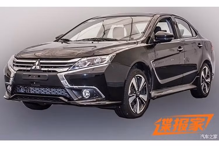 Là một tên tuổi khá nổi tiếng trong phân khúc xe compact hạng C, tuy nhiên thế hệ hiện tại của xe Mitsubishi Lancer đã được ra mắt từ năm 2007. Trải qua gần 10 năm, trước sự xuất hiện của nhiều đối thủ mới, Mitsubishi vẫn chỉ nâng cấp chiếc xe vào tháng 10/2015 và chuẩn bị tiếp tục cải tiến mạnh cho năm 2017.