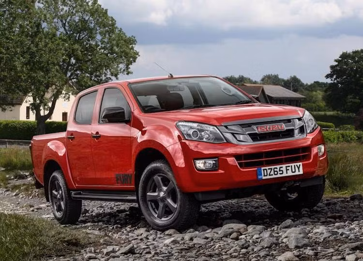 Dù dựa trên cơ sở của D-Max nhưng theo ông Inoue nhấn mạnh, cũng giống như BT-50 và Ranger hiện tại, BT-50 và D-Max thế hệ mới sẽ chỉ chia sẻ chung chassis cùng một số phiên bản động cơ và hệ dẫn động. Ngoài ra kiểu dáng ngoại thất và nội thất của 2 mẫu xe này sẽ khác nhau hoàn toàn.