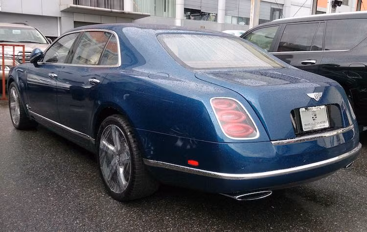 Do được trang bị động cơ 6,75l tăng áp kép V8 530 mã lực/1100 Nm, siêu xe sang Bentley Mulsanne Speed sẽ bị áp thuế tiêu thụ đặc biệt cực nặng sau ngày 1/7/2016, lên tới 150% thay vì chỉ 60% như trước ngày 1/7/2016.