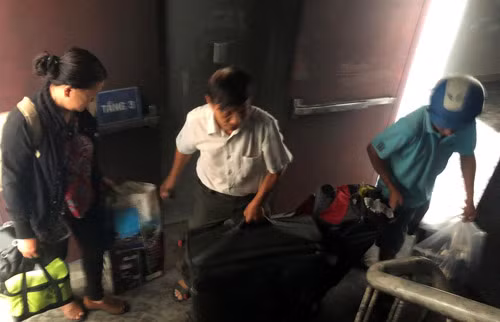 Am anh tro ve can ho sau vu chay chung cu Carina Plaza-Hinh-5