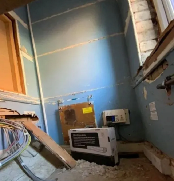 Thue nha de o, cap doi phat hien “dieu bi an” sau tu bep-Hinh-3