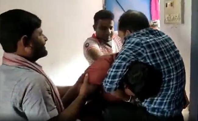 Lao vao danh nhau tui bui vi tranh gianh chuc hieu truong