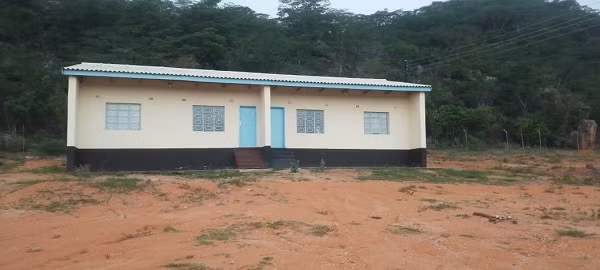 Nhan vien y te bi “sinh vat bi an” lam dung ca nam troi