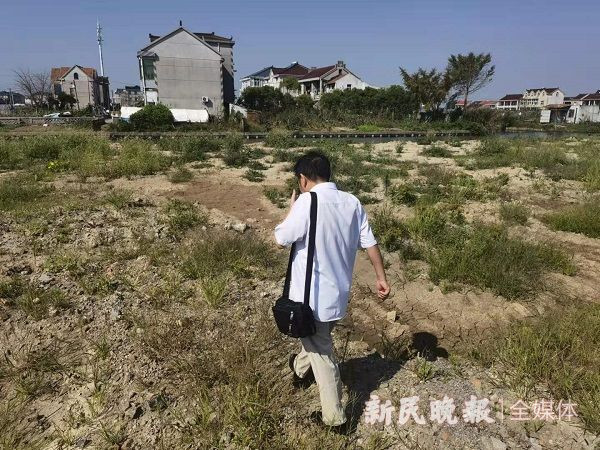 Xuat vien ve, nha bong 'khong canh ma bay' vi ly do khong tuong