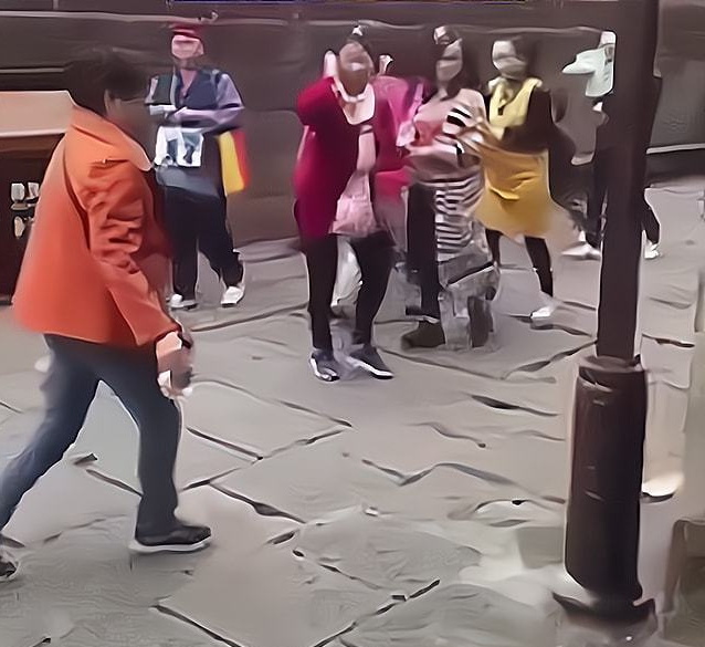 Tot cung tuc gian khi thay “qua den gap 10” sau lan mua bac gia