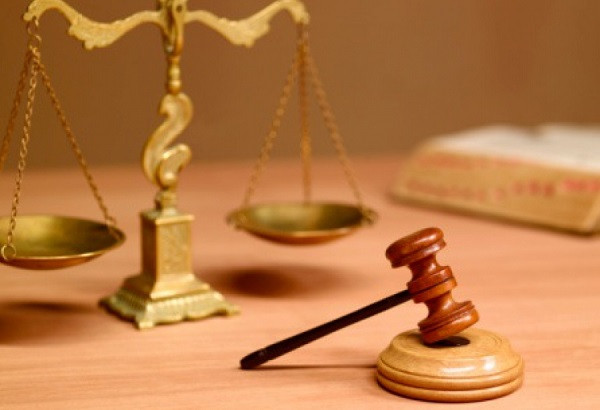 Giang vien bi kien vi lay bang Tien si nhung khong tro lai lam