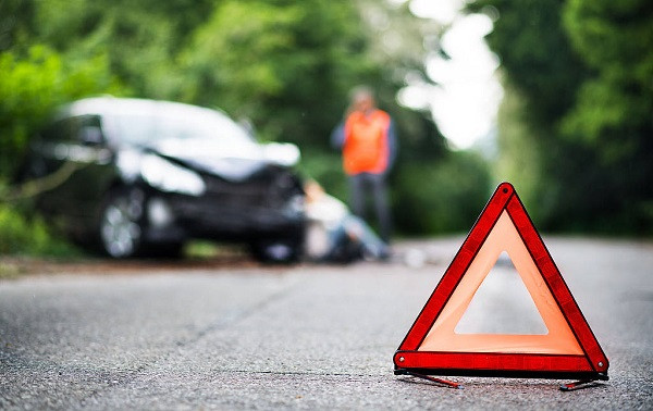 Lui xe khien con thiet mang, bo van nhan gan 4 ty boi thuong