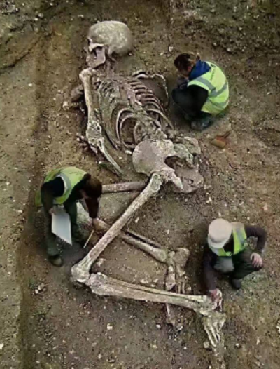 Thuc hu buc anh khai quat “bo xuong nguoi khong lo” gay xon xao