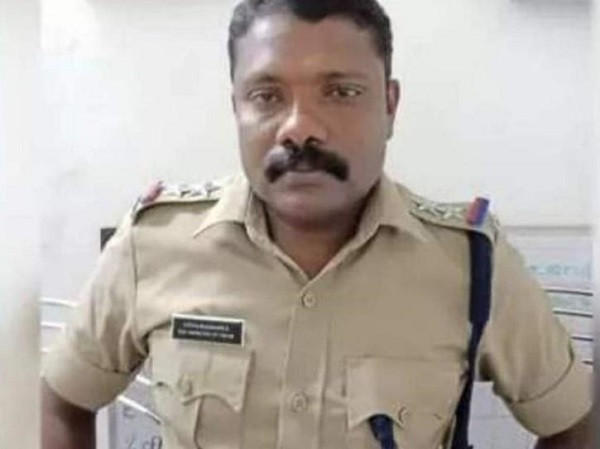 An Do: Canh sat trom dien thoai cua nguoi da khuat ve dung