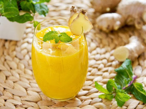 Detox xoài, gừng không chỉ giúp thanh nhiệt mà còn thúc đẩy sự trao đổi chất, hỗ trợ tiêu hóa, giúp tăng cường trí nhớ hiệu quả. Ảnh: googleusercontent.
