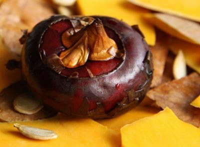 Lý do là vì củ mã thầy mọc dưới nước, có thể bị nhiễm ấu trùng sán mà người ăn không hề hay biết. Ảnh: suckhoedoisong.