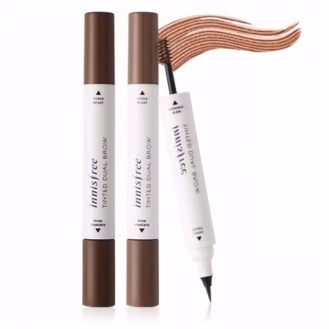 Hầu hết các loại bút xăm lông mày trên thị trường hiện nay đều được ra đời từ những nhãn hiệu Hàn Quốc - nơi bắt nguồn của rất nhiều xu hướng mỹ phẩm.