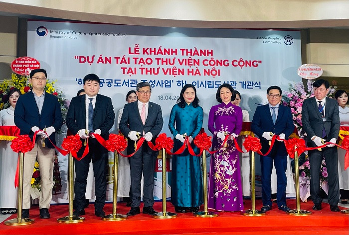 Khanh thanh Du an tai tao thu vien cong cong tai Thu vien Ha Noi-Hinh-3