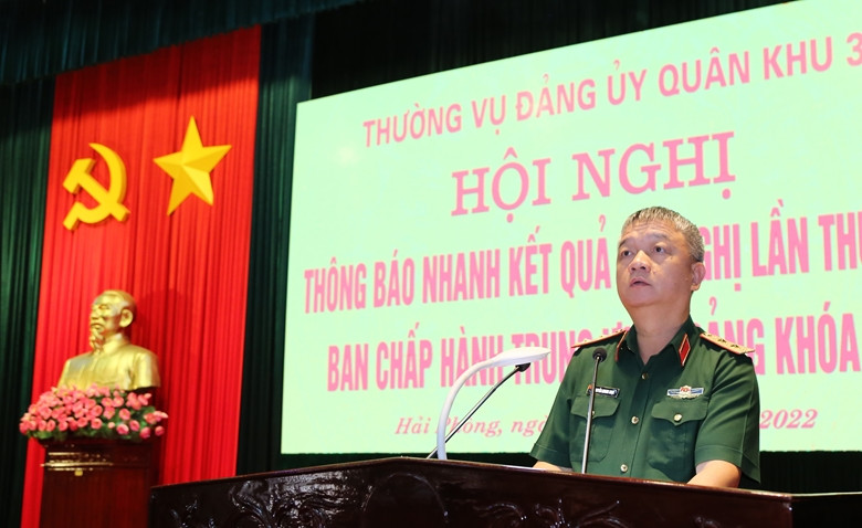 Ngày 30/1/2021, tại Đại hội đại biểu toàn quốc lần thứ XIII của Đảng, Trung tướng Nguyễn Quang Ngọc được bầu là Ủy viên Trung ương Đảng khóa XIII, nhiệm kỳ 2021-2026. 