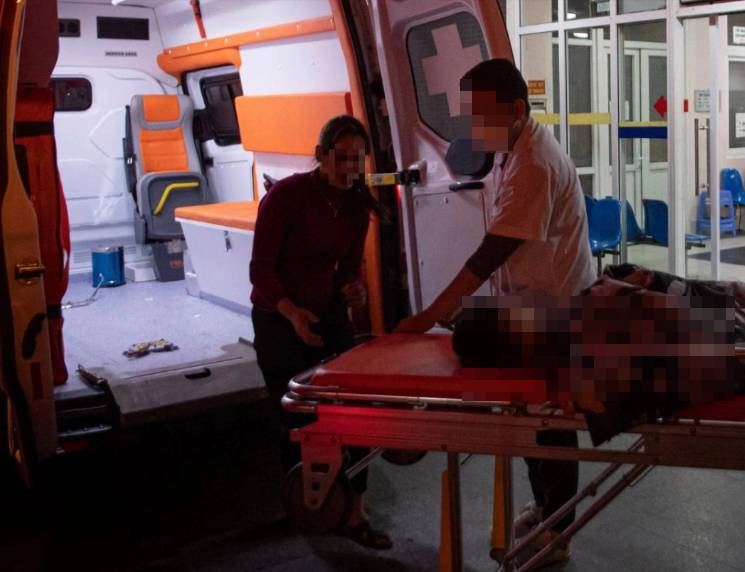 Hướng chú ý được chuyển vào người cậu ruột. Sau khi cùng vợ đưa cháu T. đi cấp cứu, Đoàn quay về nhà sắp xếp va li quần áo rồi đi du lịch theo đúng lịch có sẵn từ trước. Tập trung thu thập thông tin, Công an huyện Cẩm Xuyên và Công an tỉnh Hà Tĩnh dần có được những căn cứ ban đầu để xác định, cháu T bị sát hại và nghi phạm số 1 là người cậu ruột. (Ảnh minh họa, nguồn internet) 